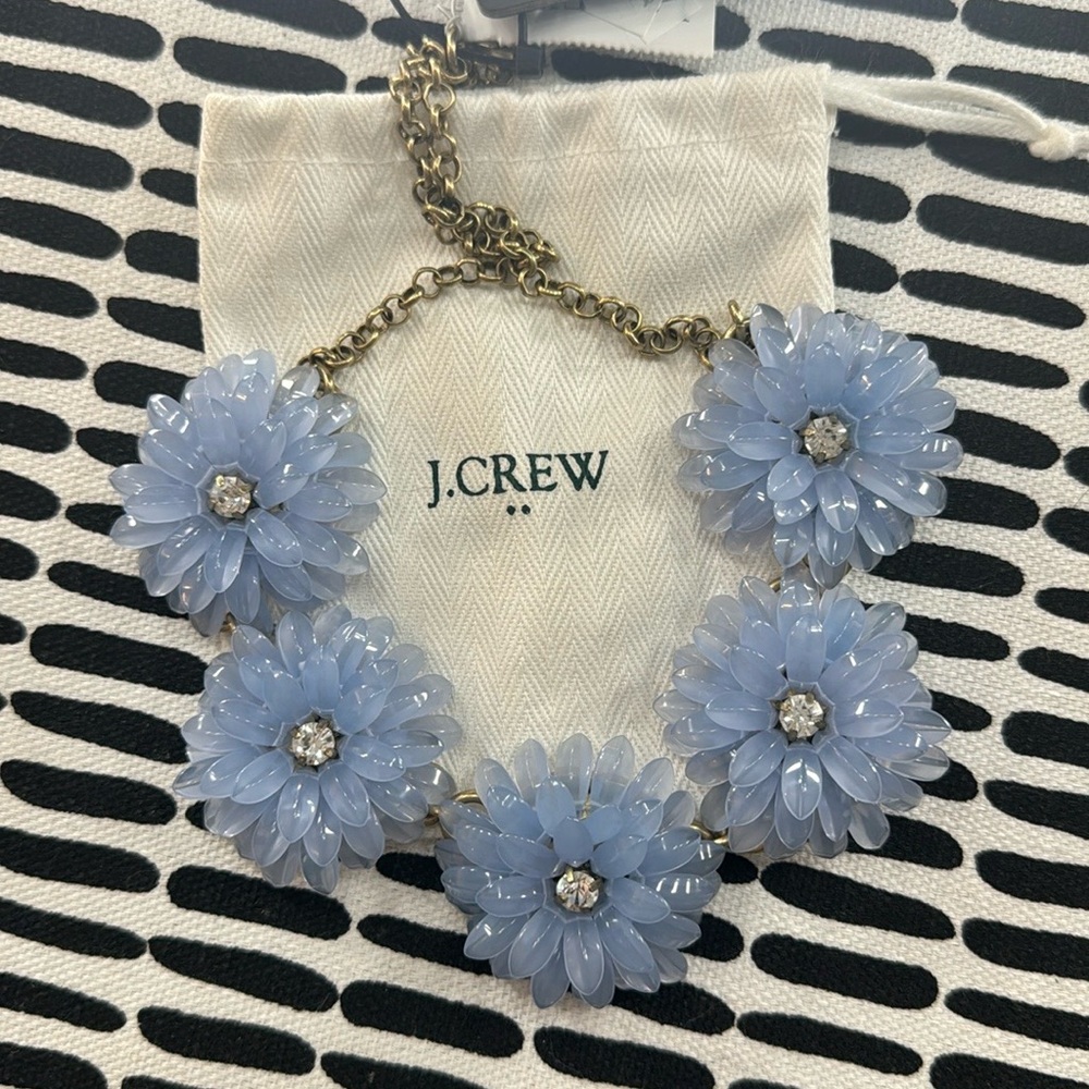 NWT: J Crew flower necklace